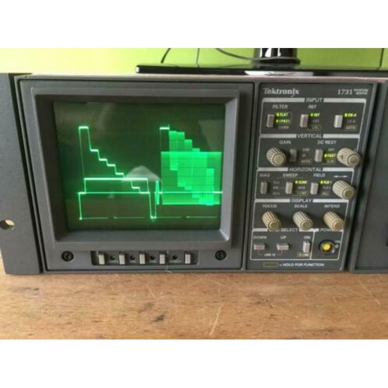 Tektronix 1731 Waveform Monitor in 19" cabinet