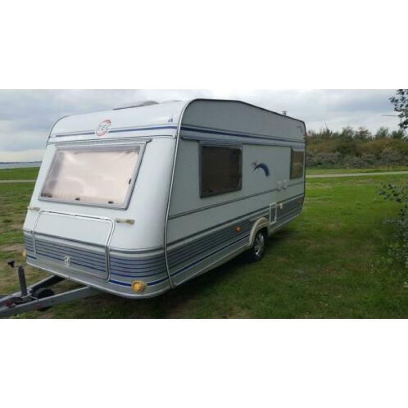 Igst tec travelking 470 met complete inboedel! enkele bedden
