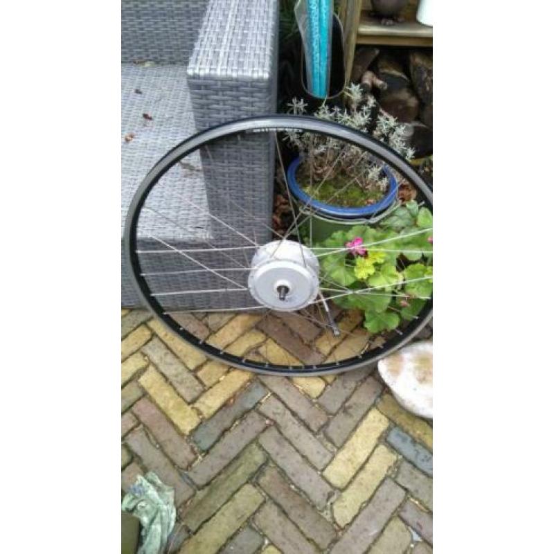 Gazelle innergy voorwiel motor ,5 pins nieuw