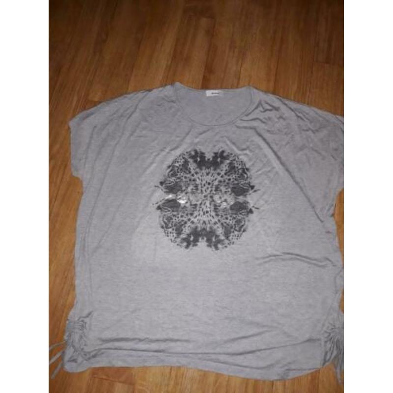 3 X Tshirt's   maat 52 yessica by c&a