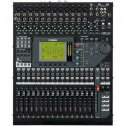 Yamaha 01V96 digitale PA-mixer Mengtafel 01v