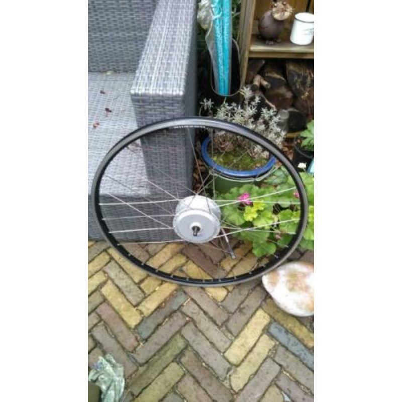 Gazelle innergy voorwiel motor ,5 pins nieuw