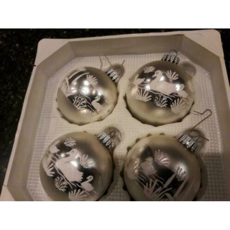 Oude brocante kerstballen kerstboom