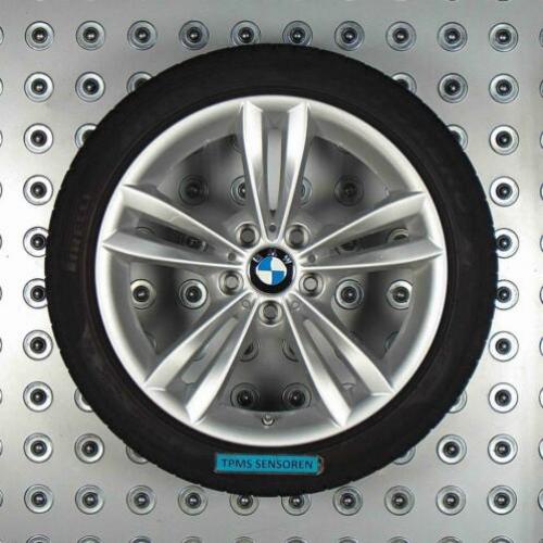 BMW F30 F31 LCI 18 inch Styling 658 velgen met Pirelli winte