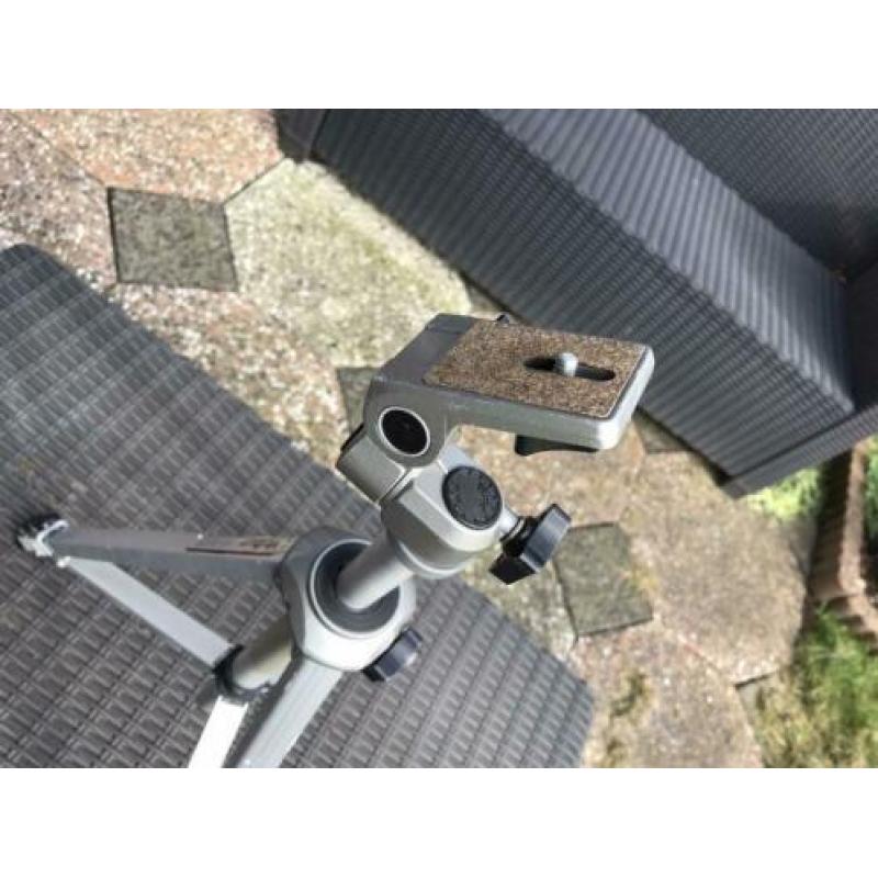Velbon compact statief