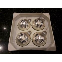 Oude brocante kerstballen kerstboom