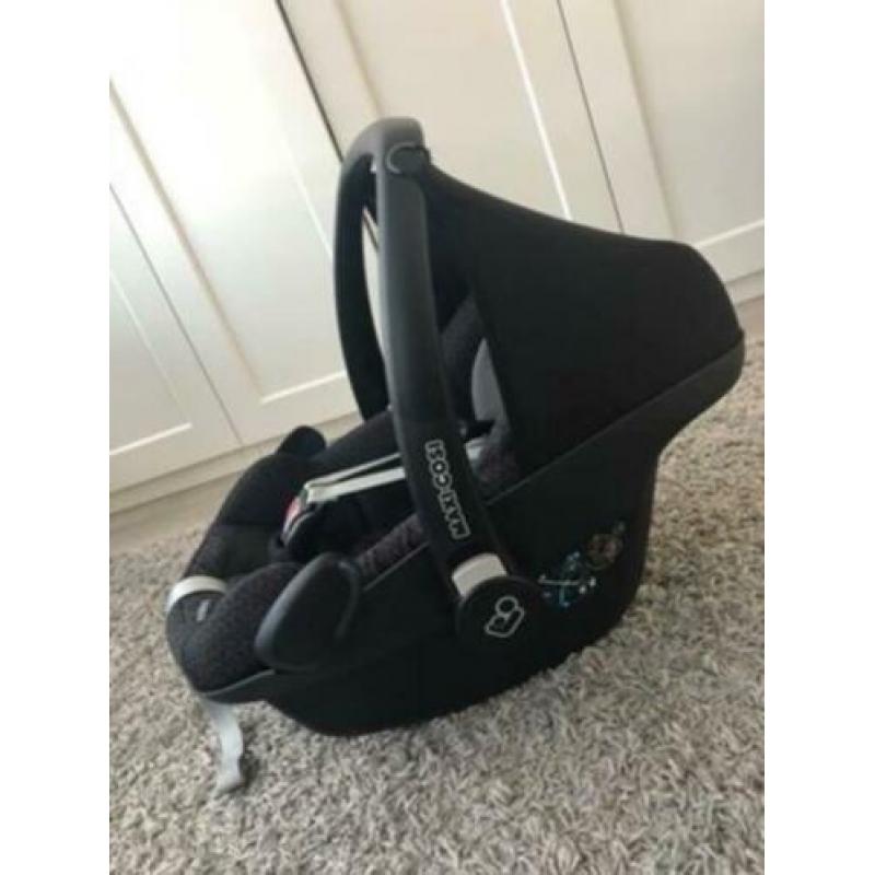 Maxi cosi pebble in topstaat! Incl. Voetenzak en regenhoes