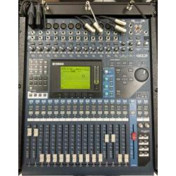 Yamaha 01V96 digitale PA-mixer Mengtafel 01v