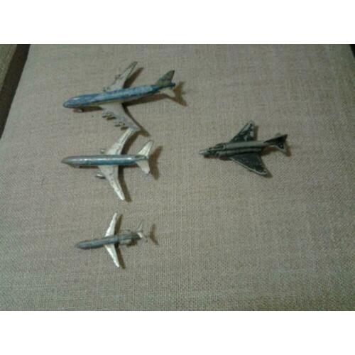 KLM vliegtuigjes Oude auto's, treinwagon, matchbox