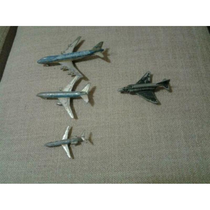 KLM vliegtuigjes Oude auto's, treinwagon, matchbox