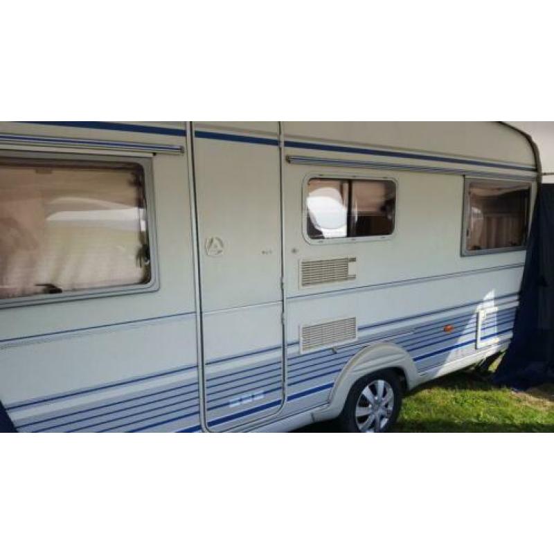 Igst tec travelking 470 met complete inboedel! enkele bedden