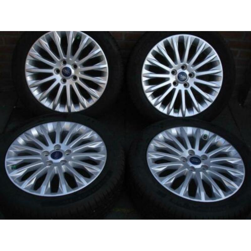 17 inch ORIGINELE FORD velgen met zomer banden 5x108