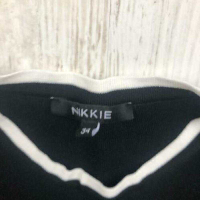 Nikkie tops