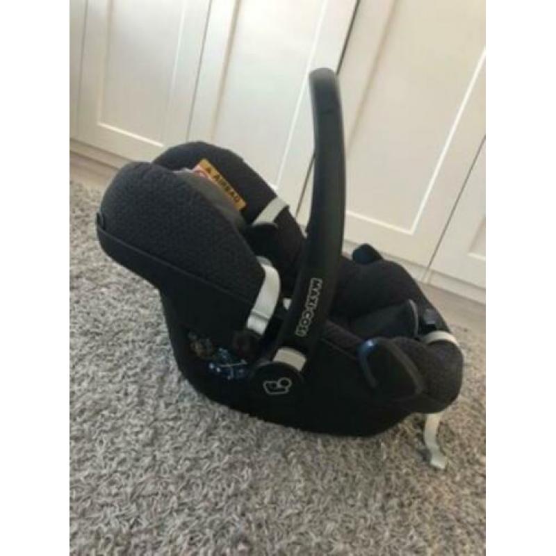 Maxi cosi pebble in topstaat! Incl. Voetenzak en regenhoes