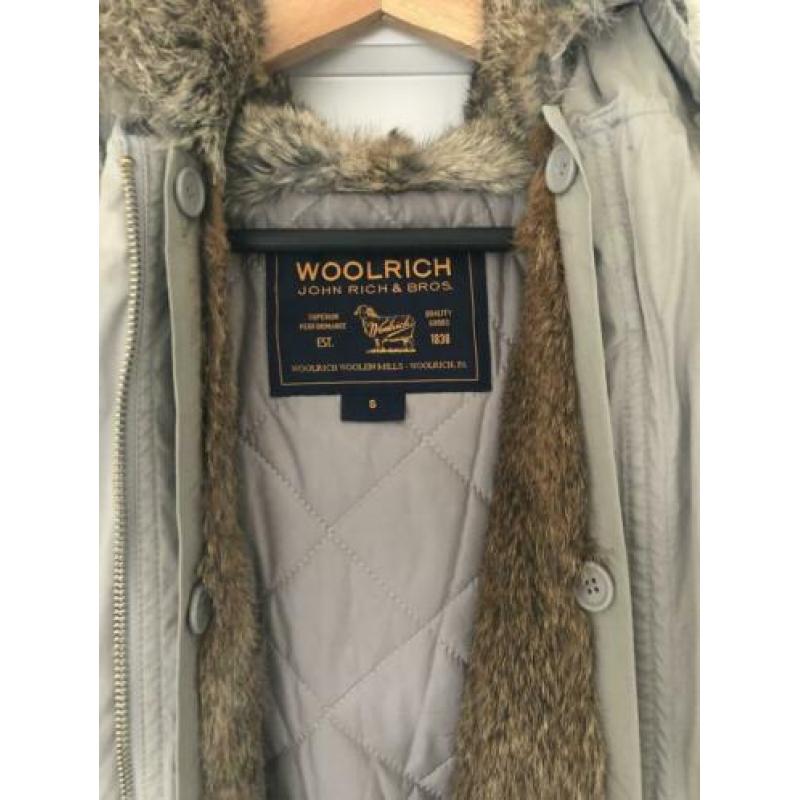 Prachtige Woolrich eskimo/military parka maat s