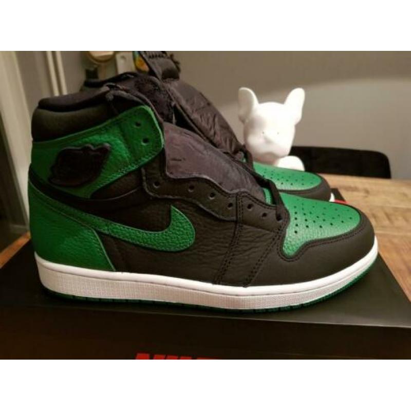 Nike air Jordan 1 one black pine green us 10 eu 44 DS BNIB