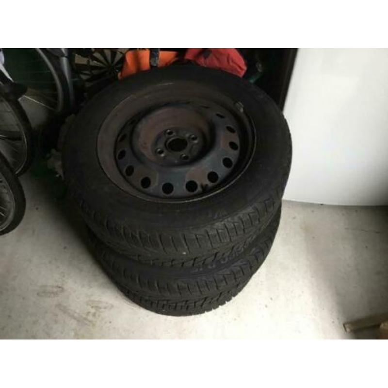 4 Winterbanden Viking Maat 195/60 r15