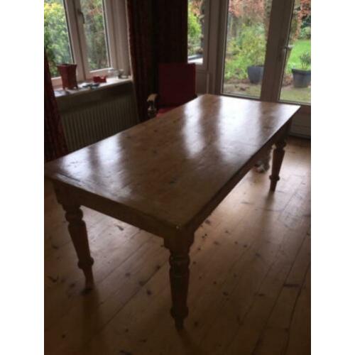 Oude eettafel grenen