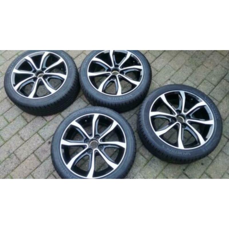 ZGAN Velgenset Kia Hyundai. 15 inch. Vredestein Sportrac.