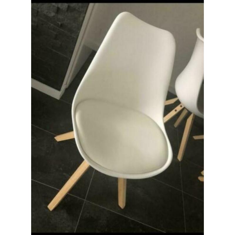 Eettafel stoelen wit mat set 4 stuks