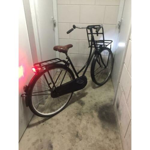 dames/omafiets met terugtraprem in goede staat te koop.