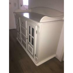 Baby bedje brocante wieg bed wit crème ledikantje