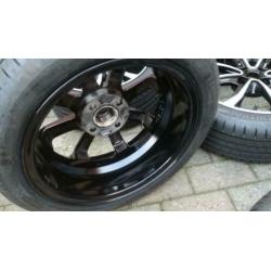 ZGAN Velgenset Kia Hyundai. 15 inch. Vredestein Sportrac.