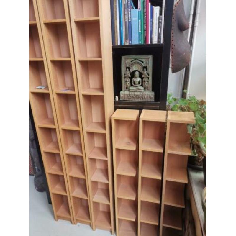 Cd kasten Ikea. 3 +3 in Dordrecht. Prijs €30,-