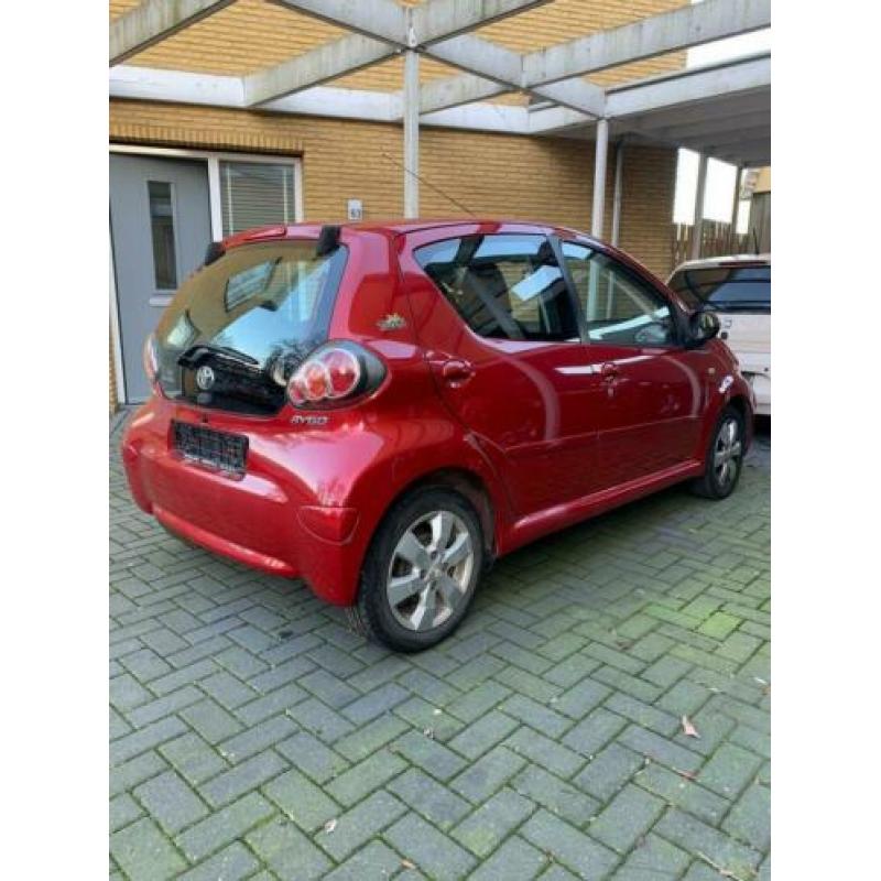 Toyota Aygo 1.0 12V Vvt-i 5DRS 2011