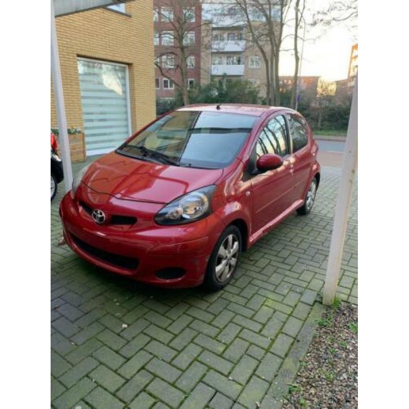 Toyota Aygo 1.0 12V Vvt-i 5DRS 2011
