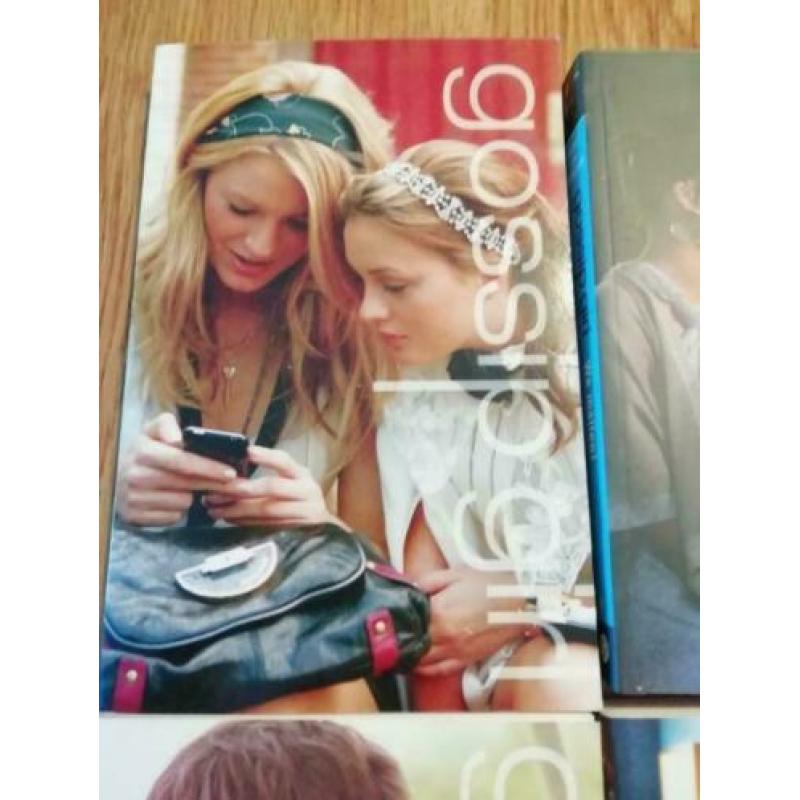 Gossip Girl boeken deel 1 t/m 6 Cecily von Ziesegar
