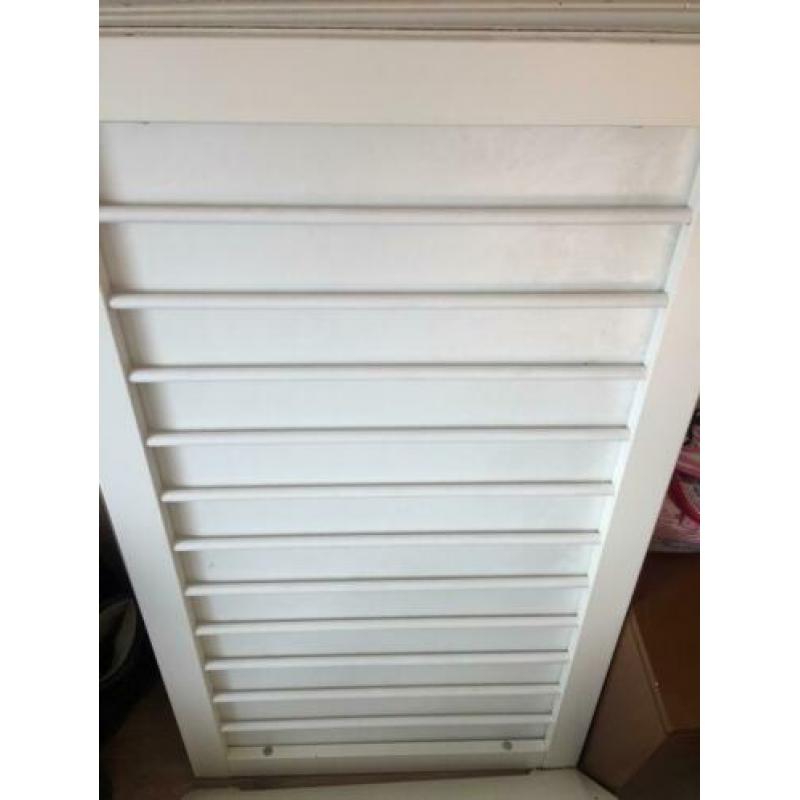 Baby bedje brocante wieg bed wit crème ledikantje