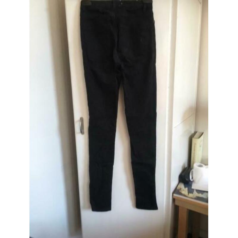 Acne pin