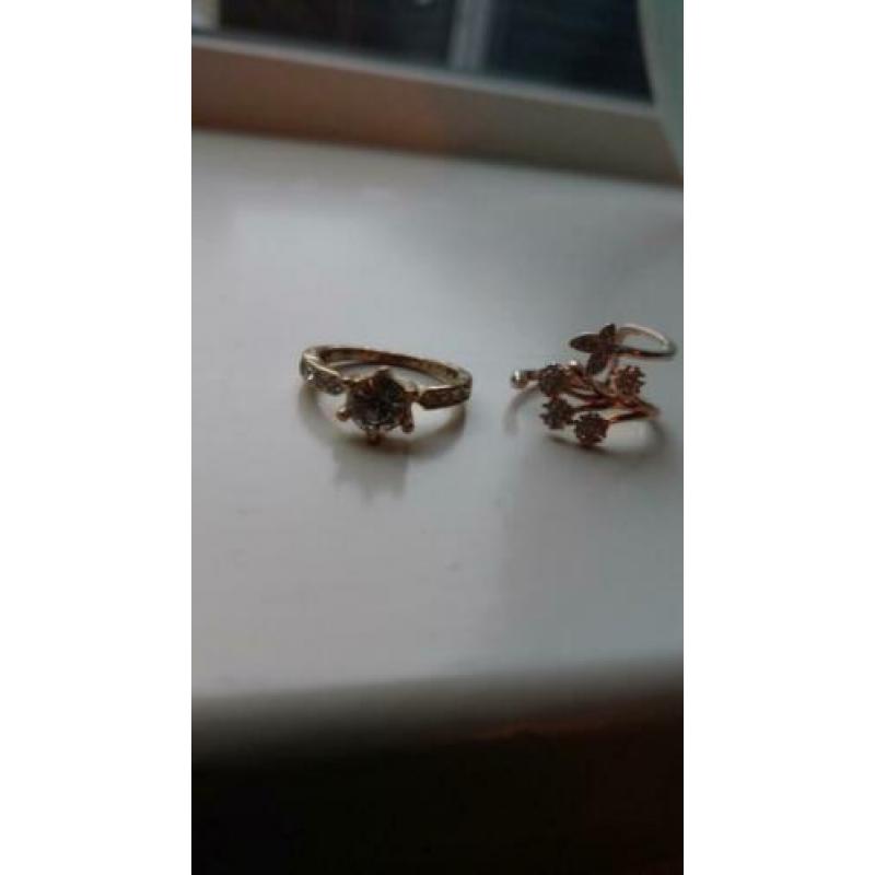 2x bling bling ring nieuw p.s 0.50