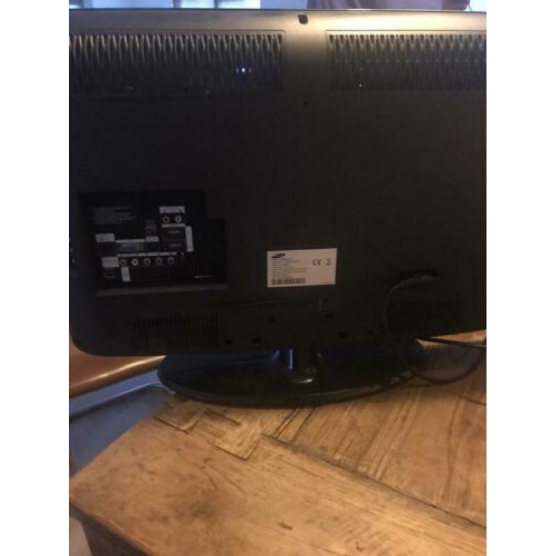 Samsung TV 26 inch