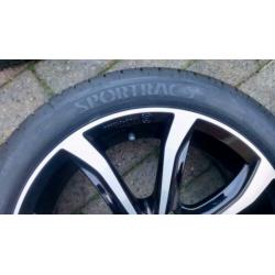 ZGAN Velgenset Kia Hyundai. 15 inch. Vredestein Sportrac.