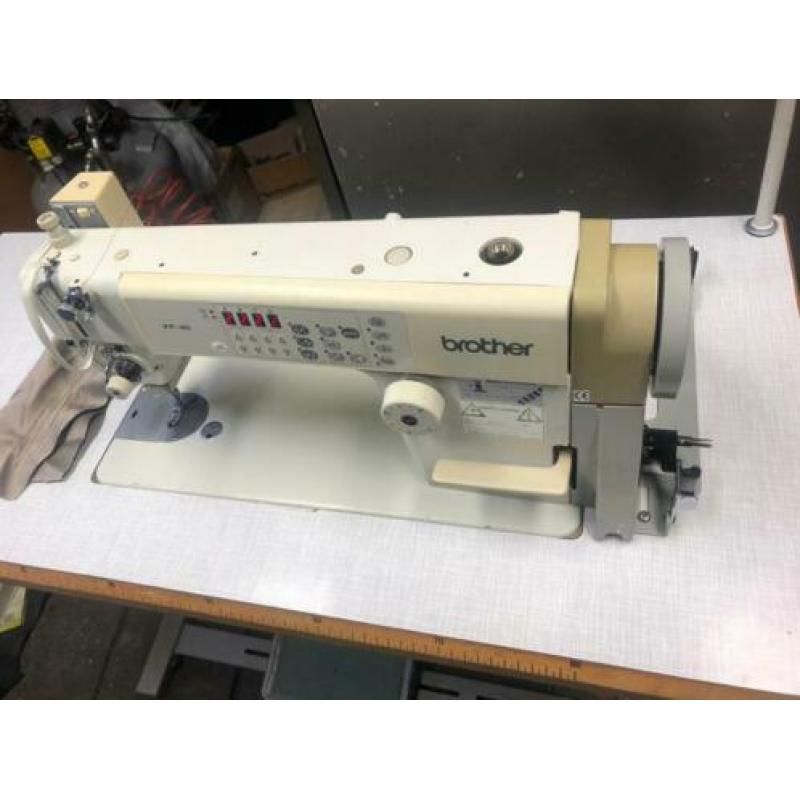 Industrie naaimachine brother f40 full automaat