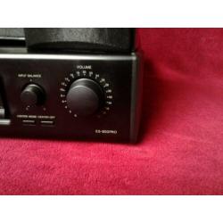 Onkyo surround versterker met sattelieten.