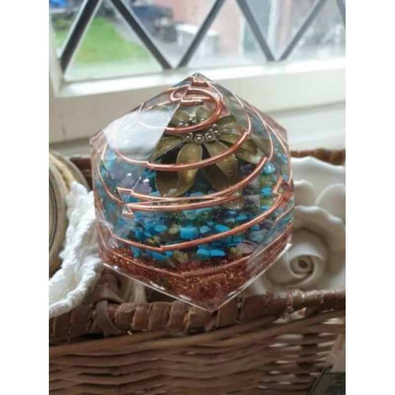 Orgonite orgon 'spiral power' diverse stenen en cel