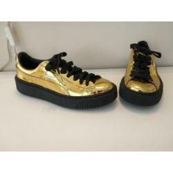 Goud kleurige Puma sneakers