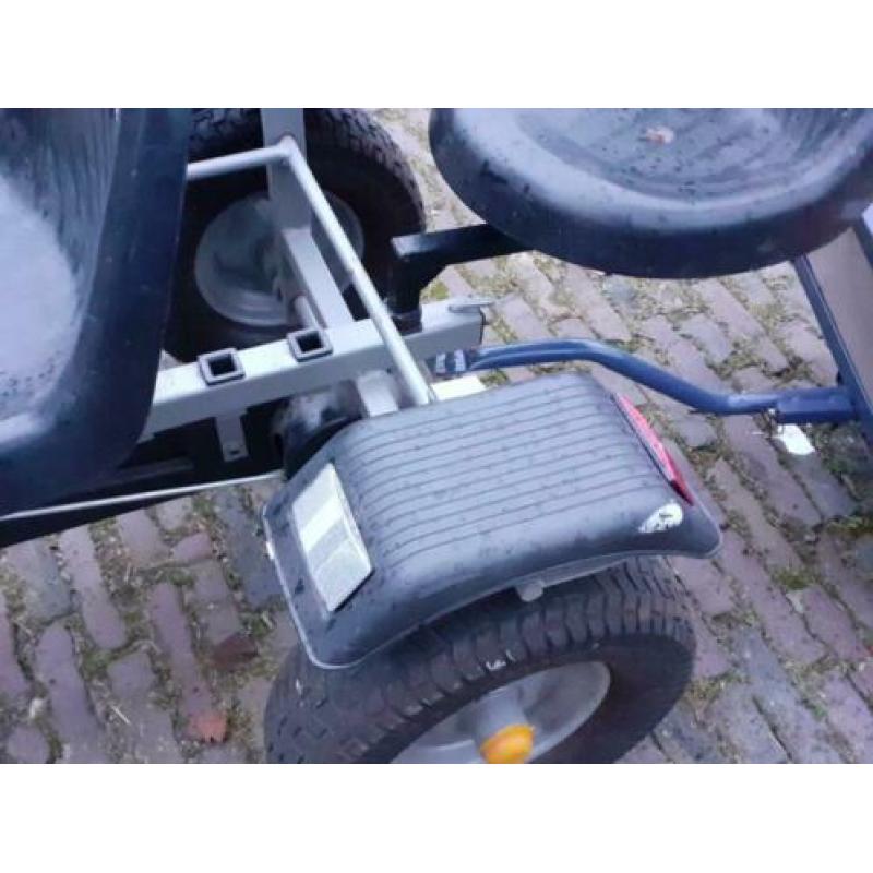 Skeltel+aanhangwagen+2stoelen