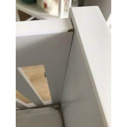 Babykamer ledikant en commode Bopita Camille wit