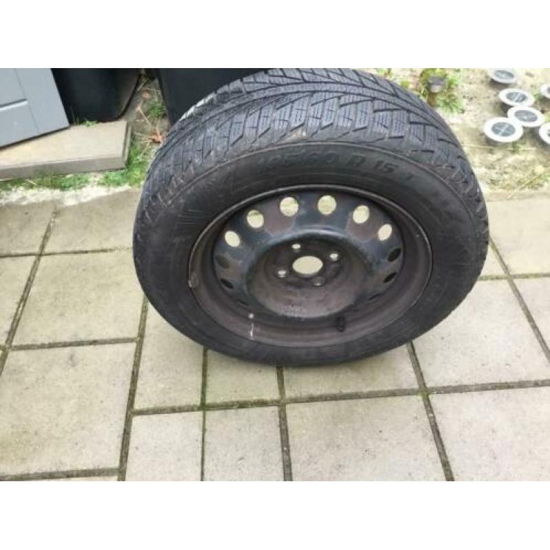 4 Winterbanden Viking Maat 195/60 r15
