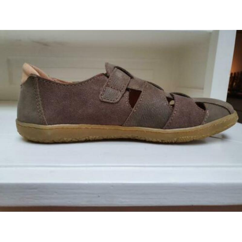 Taupe kleurige El natura Lista sandalen 37.