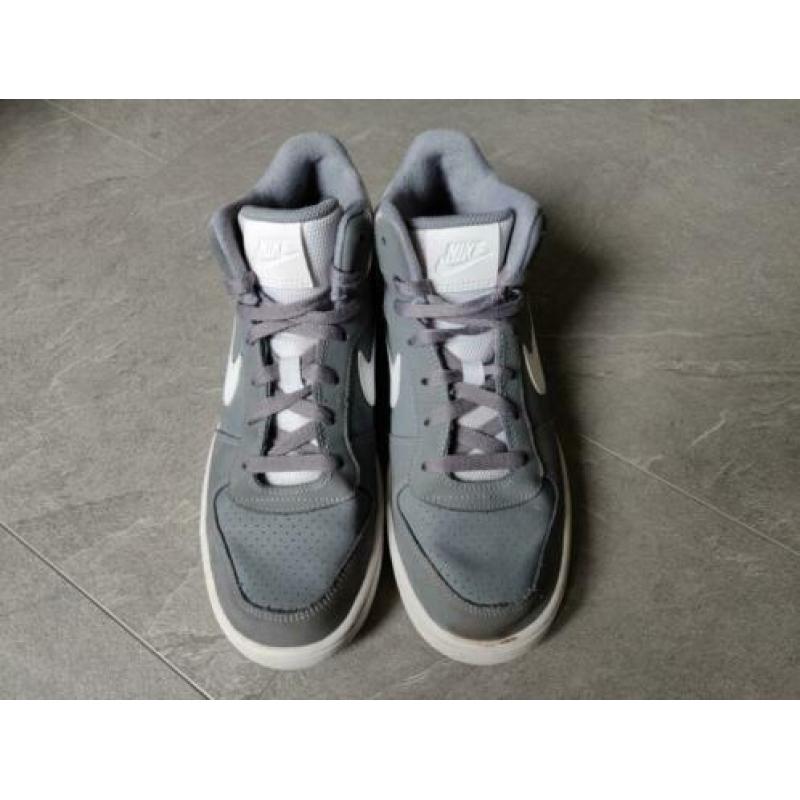 Nike Court Borough Maat 40 Grijs/Wit