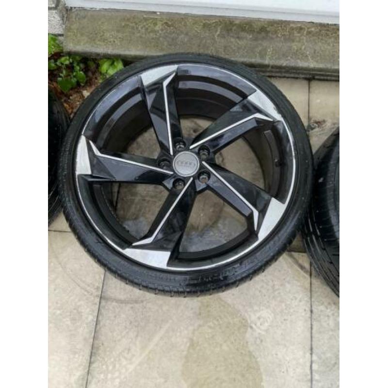 Set 19 inch zwarte prologue velgen met banden Audi VW