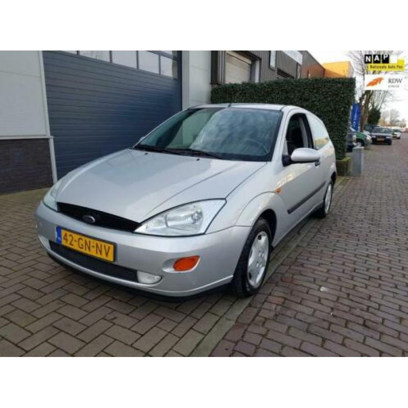 Ford Focus 1.6-16V Trend AUTOMAAT/NW APK/AIRCO