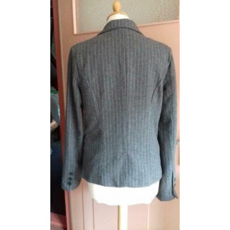 Fishbone colbert / jasje grijs met wit streepje Mt M 12,50