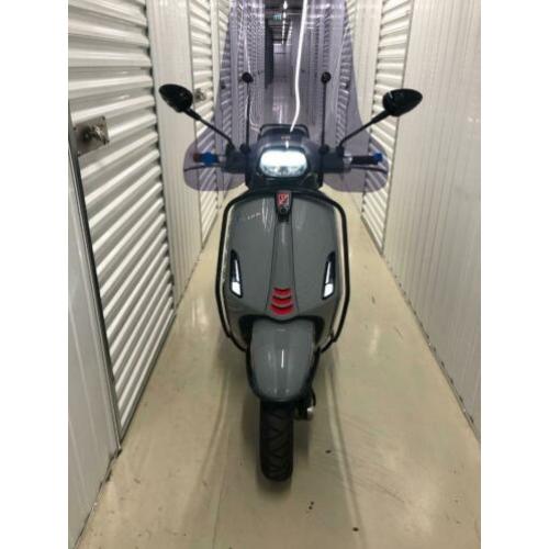 Vespa Sprint 2019