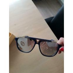 louis vuitton zonnebril mascotte blauw